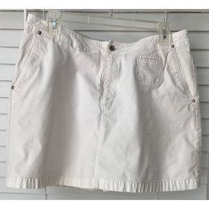 Size 12 Dockers white denim skort